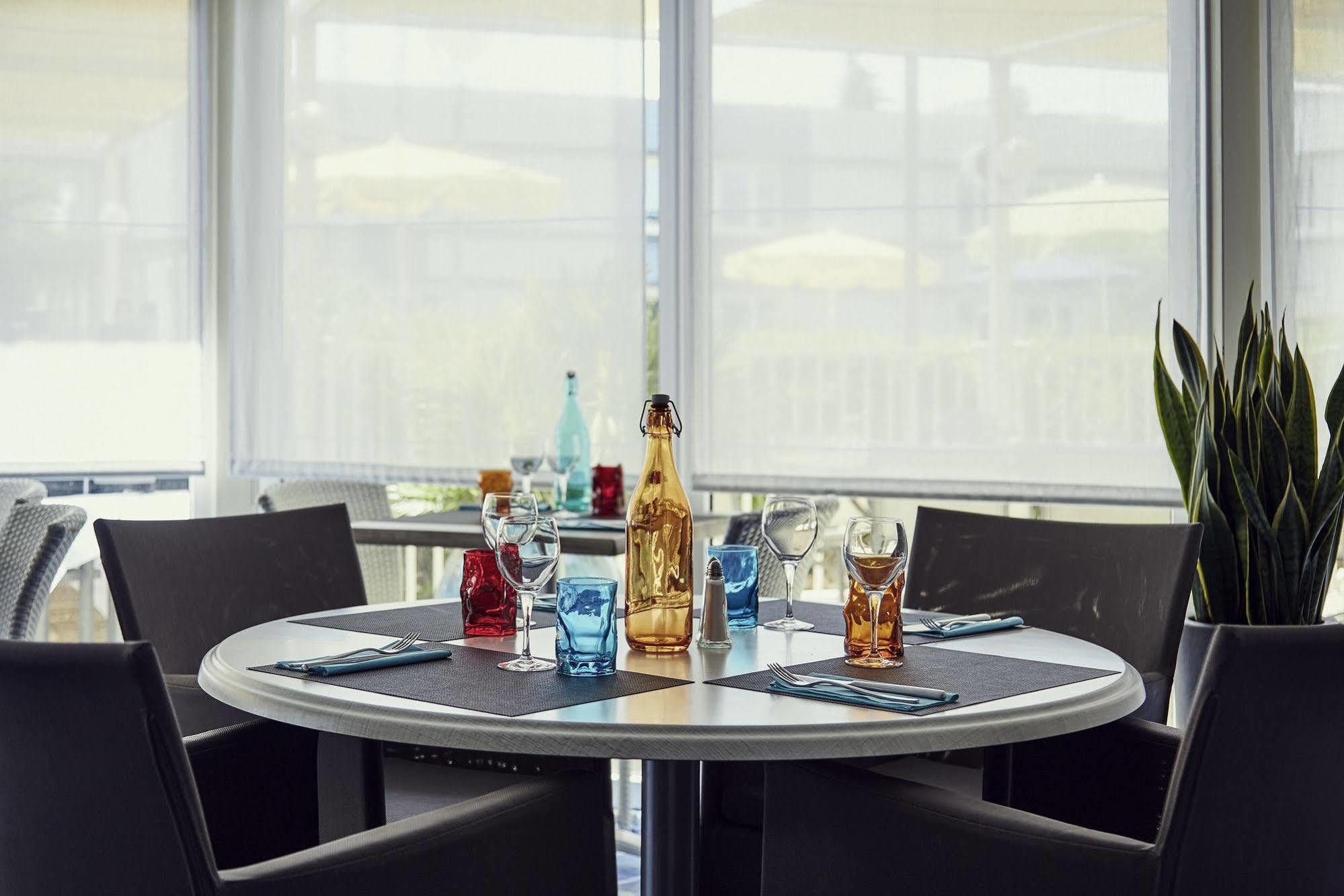 Ibis Styles Marseille Aeroport Ξενοδοχείο Βιτρόλ Εξωτερικό φωτογραφία